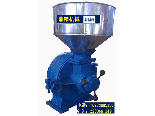 30型磨片式粉碎機(jī)、磨粉機(jī)磨粉機(jī)，磨片式，產(chǎn)量達(dá)1000公斤時,粗細(xì)可調(diào)